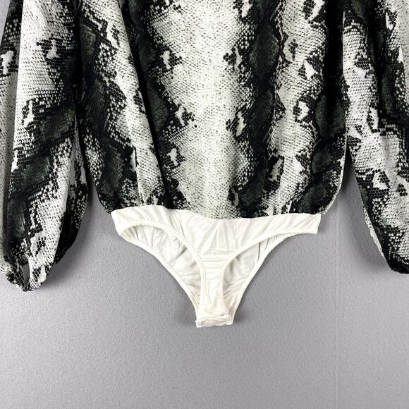 Buddy Love Jackie Snake Print Bodysuit Womens Small Gray Balloon Long Sleeve NWT - Picture 12 of 14